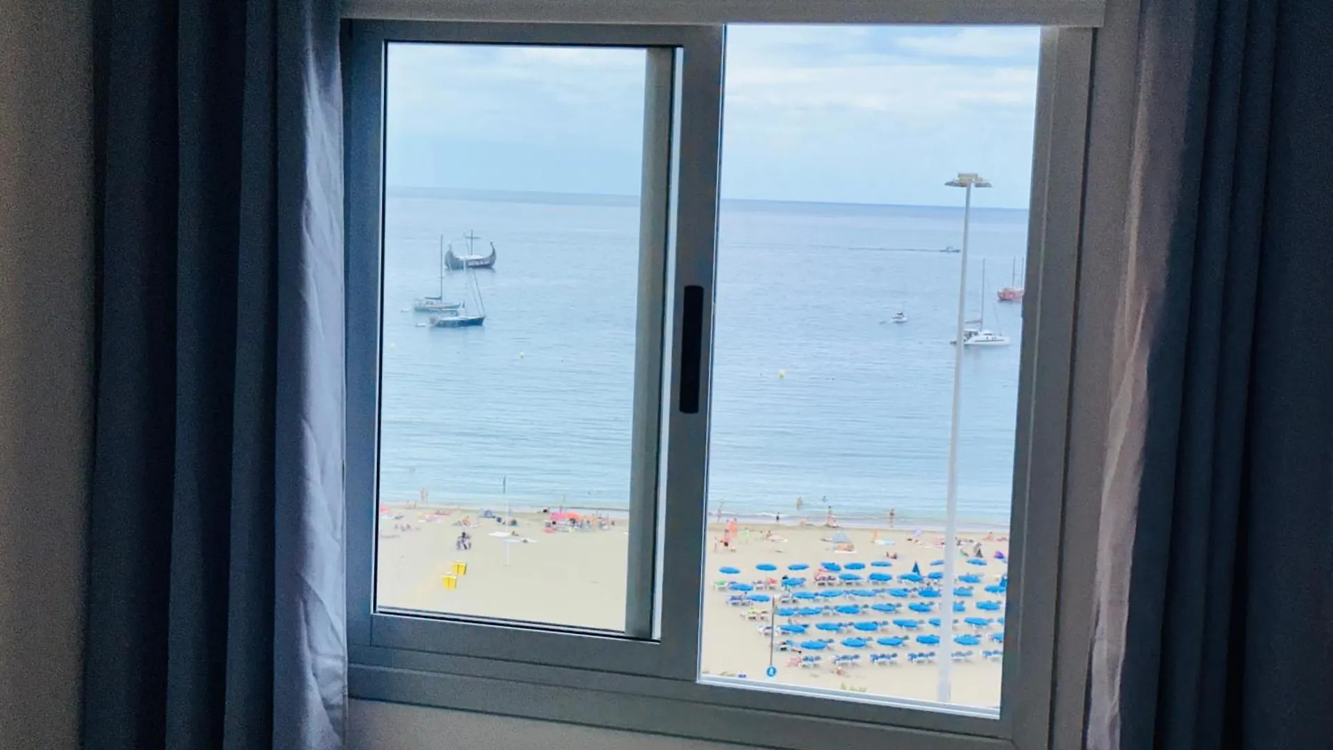 Torres Del Sol Playa De Las Vistas Free Wifi Playa de las Americas  Spain